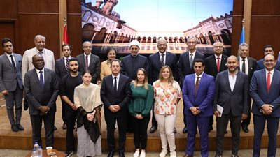 رئيس جامعة الأزهر: ندين جميع أشكال العنف ونطالب بوقف القتل والتدمير بغزة