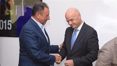 الخطيب يشكر إنفانتينو على تهنئته للأهلي وجماهيره بالفوز ببطولة القارات الثلاث