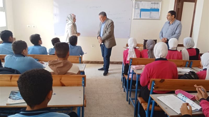 جولة وكيل وزارة التربية