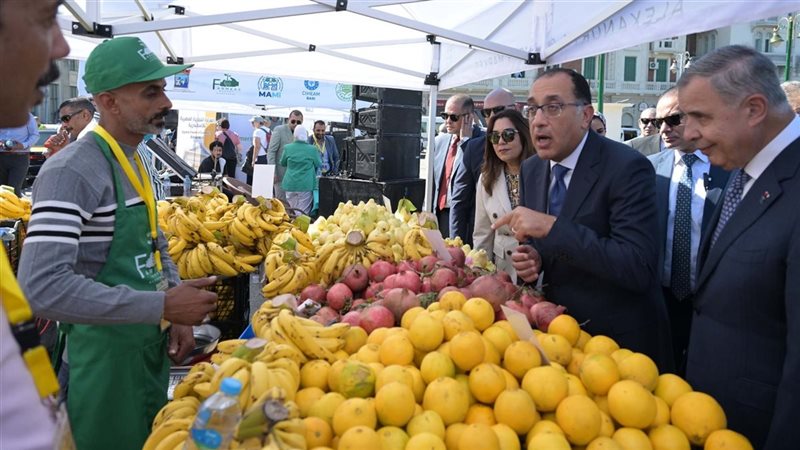 رئيس الوزراء في جولة