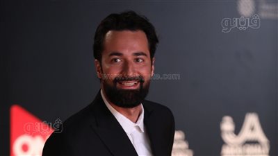  أمير المصري ومالك وأحمد حاتم يلتقطون الصور في حفل ختام مهرجان الجونة السينمائي 