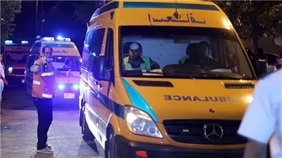 مصرع شخص وإصابة 8 آخرين في حادث تصادم بين سيارتين بالمنيا