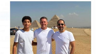 أسطورة ليفربول وريال مدريد مايكل أوين ضيف شرف