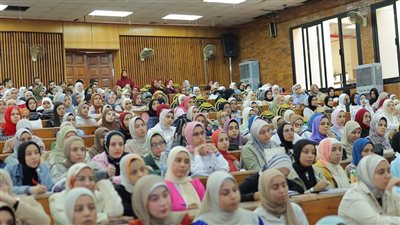 انطلاق فعاليات منتدى سلامة الغذاء والأمن القومي بجامعة دمنهور (صور)