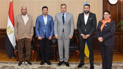 أشرف صبحي يلتقي رؤساء أندية سموحة والأوليمبي وسبورتنج لحل أزماتها