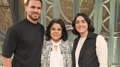 لاعبة التنس أنس جابر ومدربها وزوجها كريم كمون ضيوف 