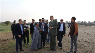 محافظ سوهاج يتفقد جزيرة 