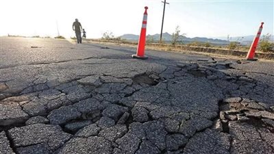 هل تتسبب الضربات الإسرائيلية بغزة في حدوث هزة أرضية بمصر؟ البحوث الفلكية ترد (فيديو)