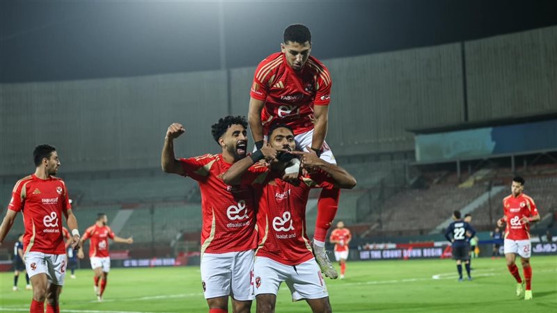 الأهلي وسيراميكا