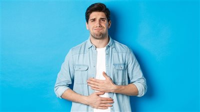 أعراض ارتجاع المريء وعلاجه بالأعشاب الطبيعية