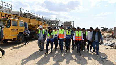 محافظ الفيوم: افتتاح مصنع ضفائر السيارات الكهربائية ديسمبر المقبل