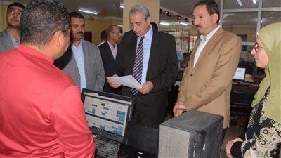 محافظ الغربية يتابع معدلات الأداء بملف التصالح على مخالفات البناء