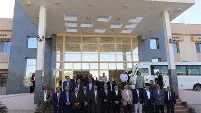 الزملوط يستعرض في مؤتمر صحفي جهود الدولة لتنمية الوادي الجديد