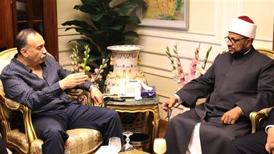 محافظ أسيوط يلتقي الأمين العام لمجمع البحوث الإسلامية لبحث تكثيف العمل الدعوي (صور) 