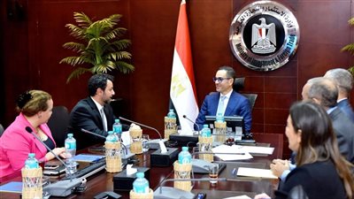 وزير التجارة الخارجية يلتقي مندوب شركة مارس لاستعراض استثمارات الشركة بالسوق المصري
