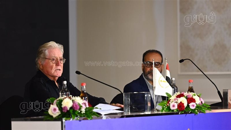 حسين فهمي خلال المؤتمر