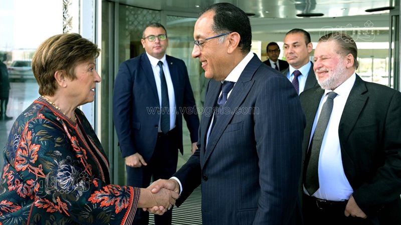 رئيس الوزراء ومديرة