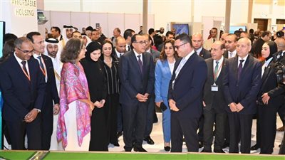 وزير الإسكان يشارك في فعاليات افتتاح المعرض المصاحب للمنتدى الحضري العالمي