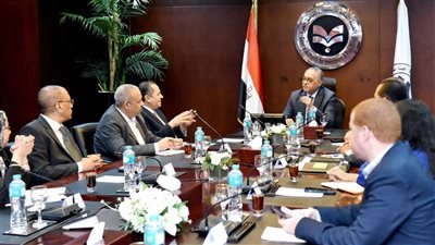 العامة للاستثمار والأبنية التعليمية يبحثان جذب استثمارات في التعليم الأساسي