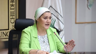 الطفولة والأمومة يحذر من استغلال الأطفال في الفيديوهات والسوشيال ميديا من أجل التربح