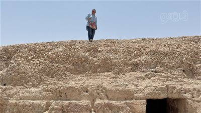 تبوح بأسرار جدارية أشعة الشمس المختفية، فيتو في مغامرة داخل طواقي فرعون بقنا (فيديو وصور)