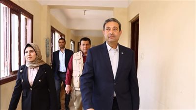 محافظ دمياط يتابع سير العمل بالوحدة المحلية لـ كفر سعد