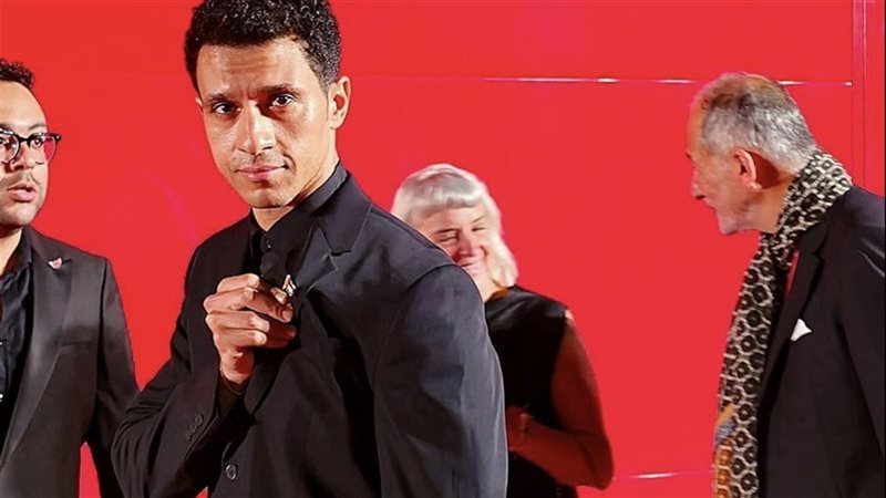 عصام عمر، فيتو 