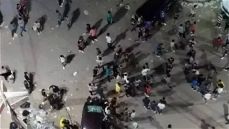  مشاجرة بالأسلحة