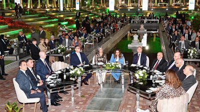 وزيرا التنمية المحلية والإسكان ومحافظ القاهرة يفتتحون حديقة الأندلس الأثرية