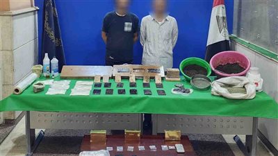 ضبط مصنع لإعادة تدوير وتصنيع مخدر الحشيش ومضاعفة كمياته فى السلام 