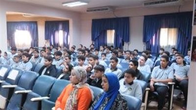 الداخلية تعقد لقاءات مع طلبة المدارس والجامعات للتوعية بمخاطر المواد المخدرة