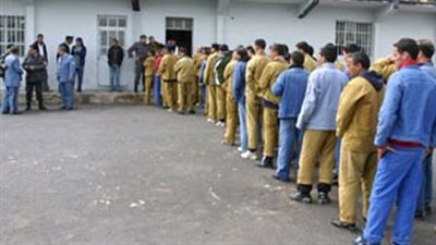 رئيس دولة عربية يصدر قرارًا بالعفو عن 4000 شخص محكوم عليهم نهائيًا 