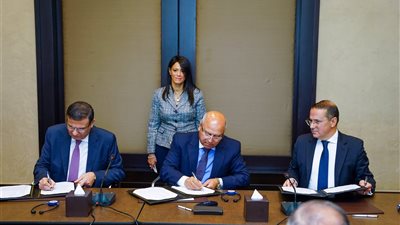 وزيرة التخطيط تُشارك في فعاليات توقيع وثيقة مشروع القطن المصري