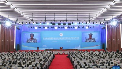 افتتاح معرض الصين الدولي السابع للاستيراد في شانغهاي (صور)