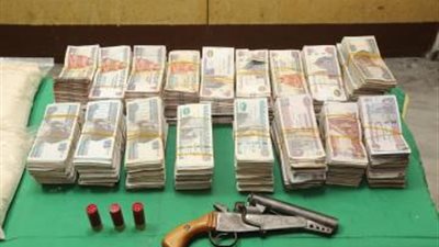 ضبط بحوزتهما بودر بـ25 مليون جنيه، حبس تاجري مخدرات على ذمة التحقيق بالجيزة 