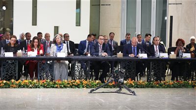 كامل الوزير يستعرض التجربة المصرية في وسائل النقل المستدام الأخضر.. ويكشف تفاصيل خطة مصر للتنمية الحضرية بمجال النقل.. ويبرز أهمية إقامة مدن حضرية جديدة