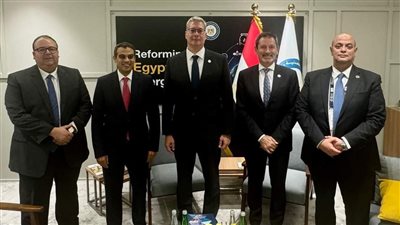 وزير البترول يبحث مع رئيس 