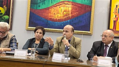 أحمد أبو العلا: مسرحية 