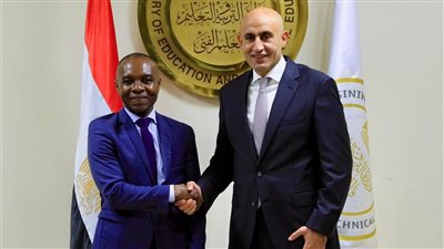 وزير التعليم: الاستعانة بخبرات باريس في تطوير مناهج اللغة الفرنسية