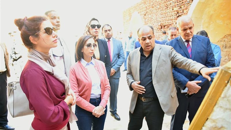 محافظ البحيرة تستقبل