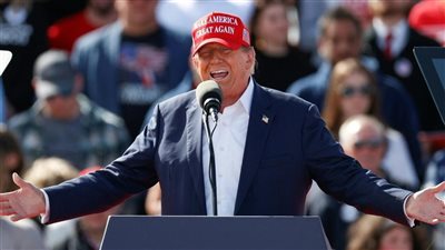 سر قبعة ترامب الحمراء ودورها في جذب المؤيدين 