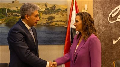 وزير السياحة والآثار يلتقي نظيرته اليونانية لبحث دفع المزيد من الحركة الوافدة لمصر