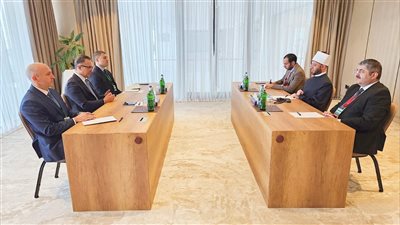 رئيس اللجنة الحكومية للعمل مع المنظمات الدينية في أذربيجان يستقبل وزير الأوقاف في باكو 