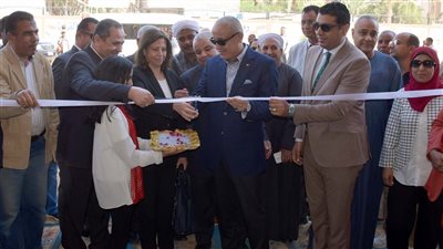 محافظ الأقصر يفتتح مدرسة رواد المستقبل بالقرنة (صور)