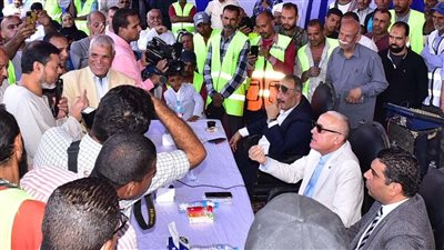 محافظ الأقصر: إنشاء مدرسة ثانوي زراعي استجابة لأهالي الزينية