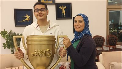 فيتو في منزل طالب المنصورة الفائز بكأس العالم للرياضات الإلكترونية (فيديو وصور)