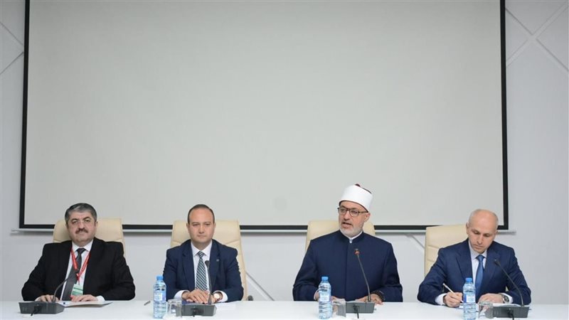الدكتور نظير عياد،