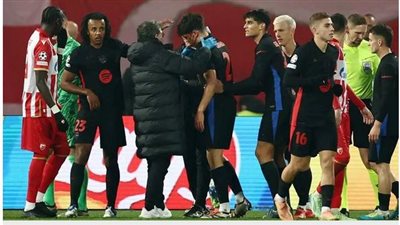 10 غرز ووجه مشوه، ظهور صادم لكوبارسي بعد إصابته أمام النجم الأحمر بأبطال أوروبا (صور)