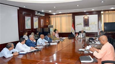 محافظ الأقصر يعلن طرح 27 عمارة سكنية بمركزي أرمنت وإسنا 