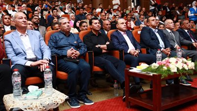 وزير الشباب يفتتح إنشاءات رياضية خلال زيارته لكفر الشيخ ويلتقي الكيانات الشبابية 